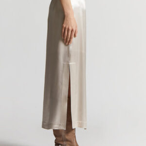 Sjajna satenska suknja