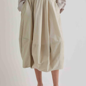 Dugačka balon suknja sa kaisevima