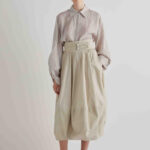 Dugačka balon suknja sa kaisevima