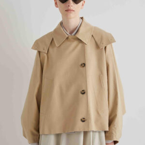 Kratak mantil sa kapuljačom