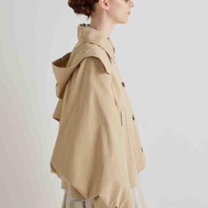 Kratak mantil sa kapuljačom