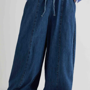 Široke pantalone rastegljivog pojasa